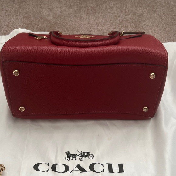 Coach Red Leather Women's Bag with detachable leather strap - Picture 2 of 6